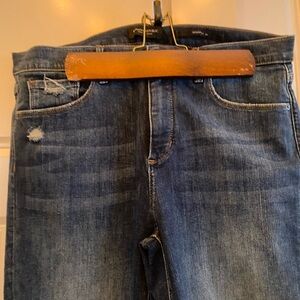 Banana Republic, women’s jeans size 32 excellent condition skinny fit.